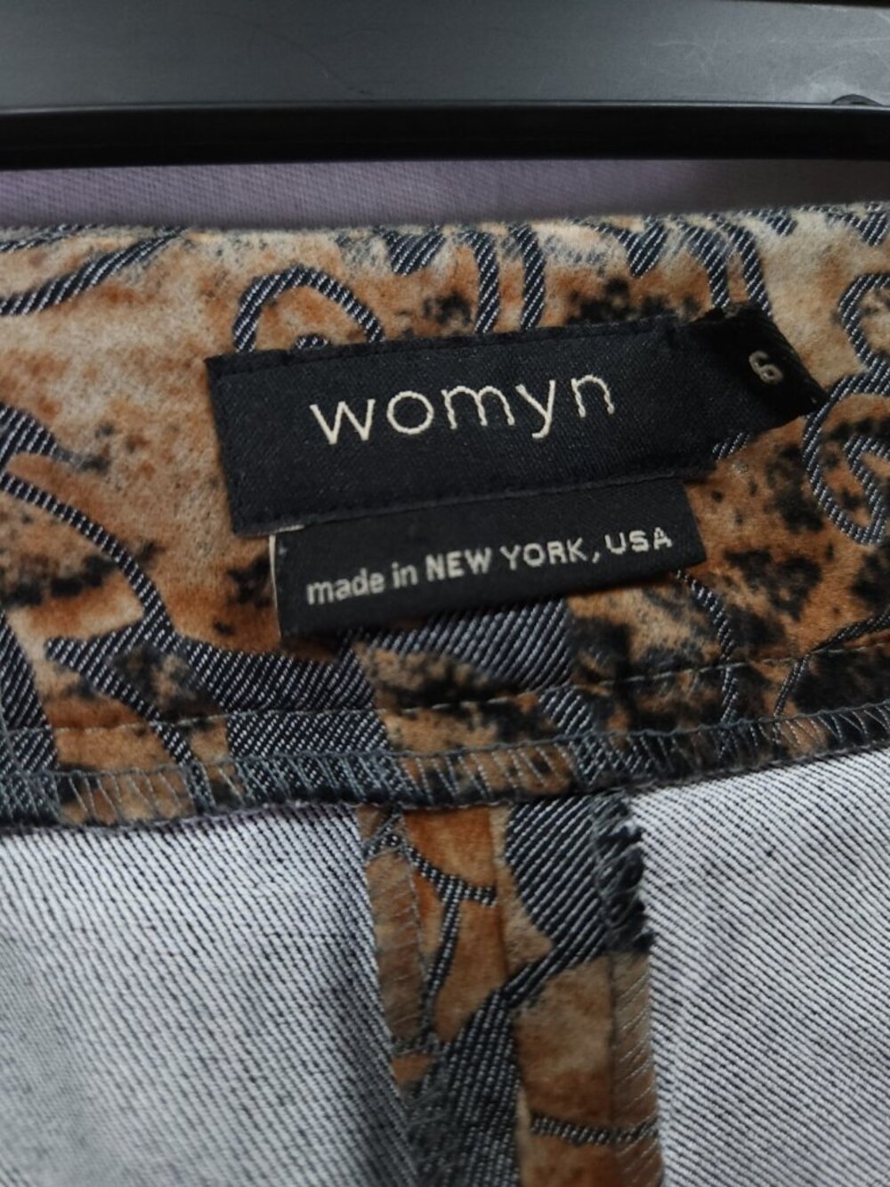 Womyn Womens Size 6 Altered 24x26 Paisley Velvet Jacquard Straight Leg Pants - Picture 10 of 15